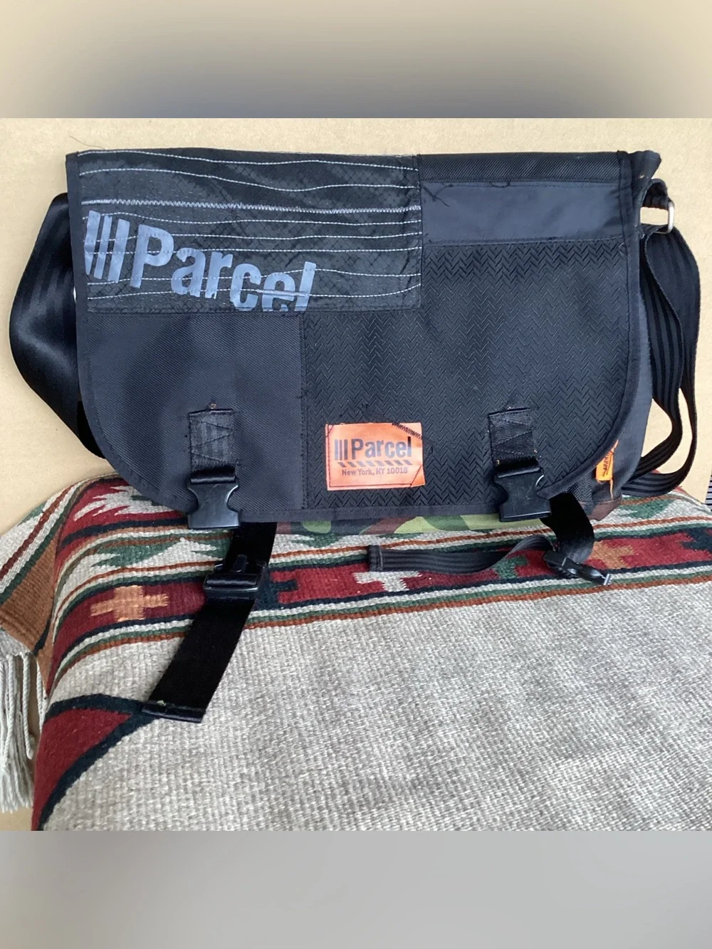 Parcel New York brown camo messenger bag rugged nylon commuter bag